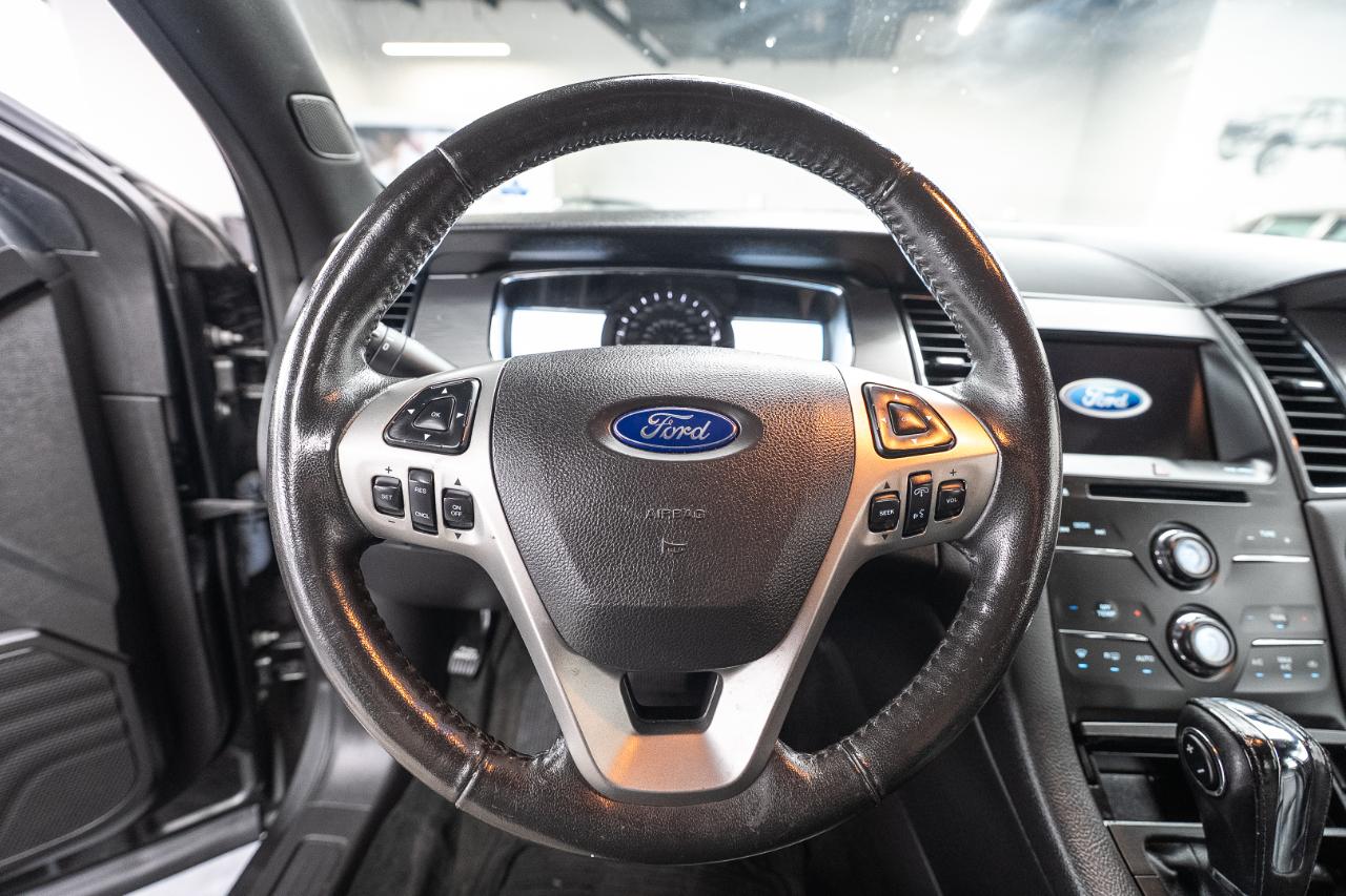 Ford Taurus SEL FWD 2016