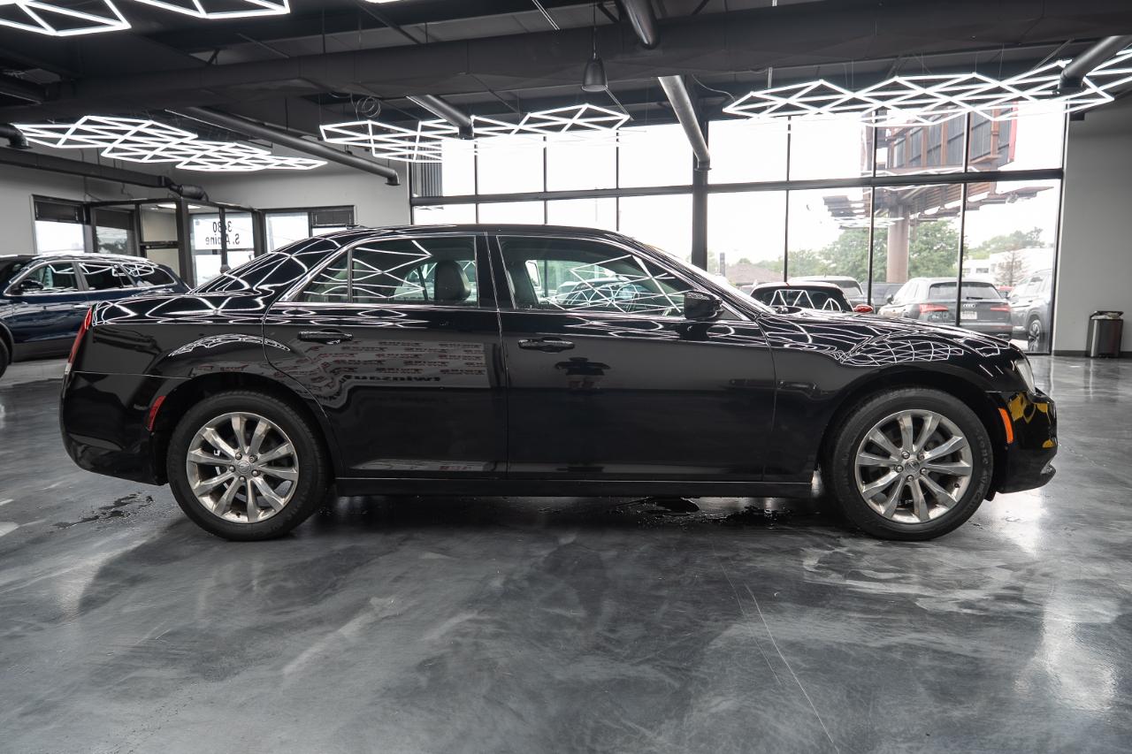 Chrysler 300 Touring AWD 2018