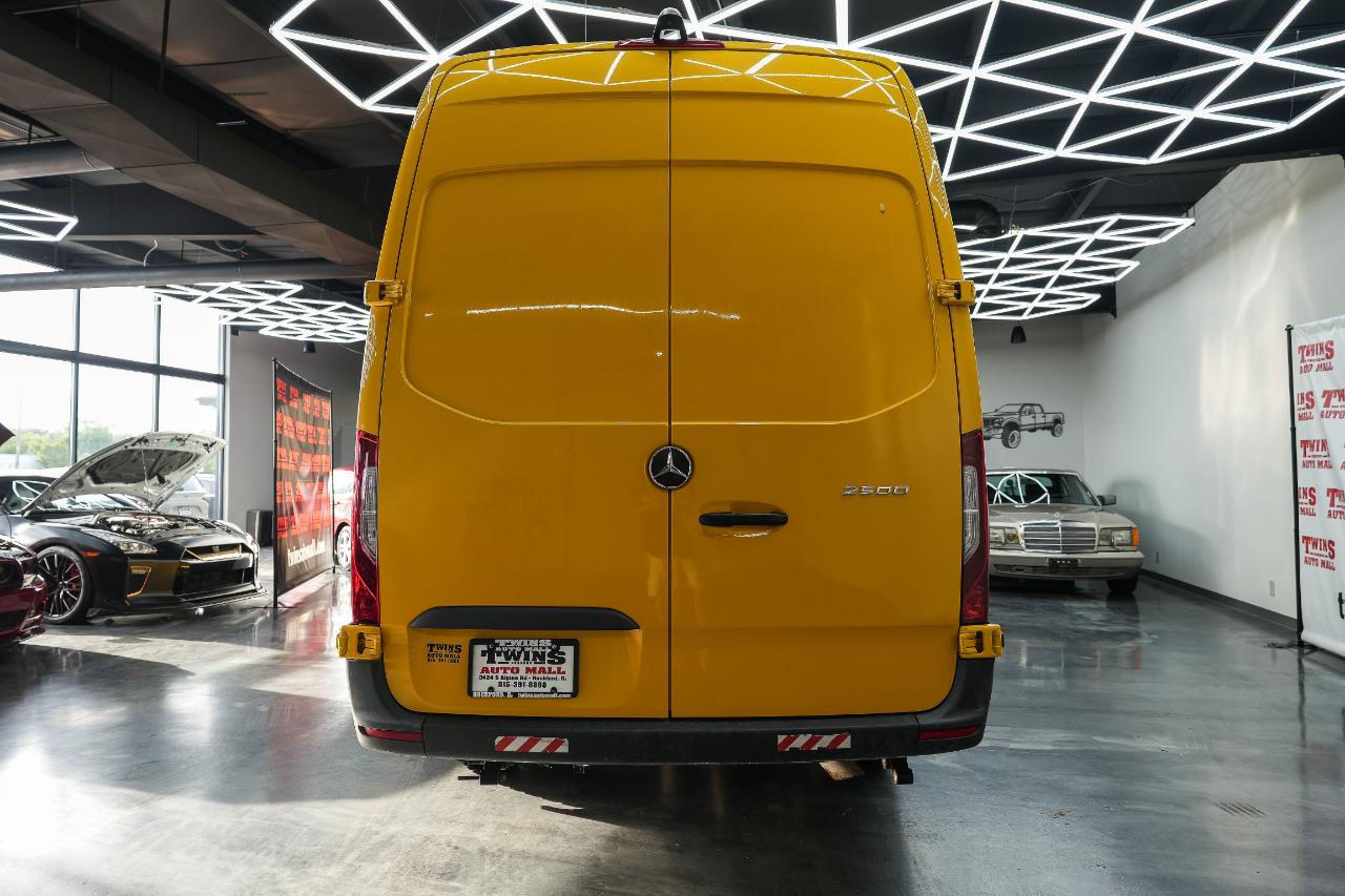 Mercedes-Benz Sprinter 2500 170-in. WB 2021