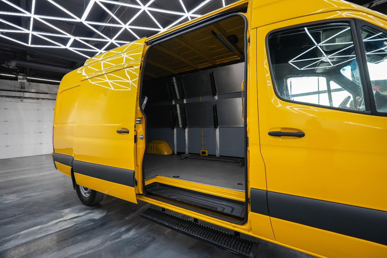 Mercedes-Benz Sprinter 2500 170-in. WB 2021