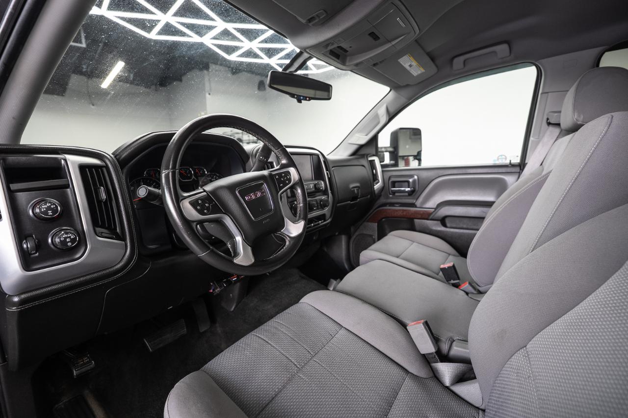 GMC Sierra 1500 4WD Crew Cab 153.0" SLT 2014