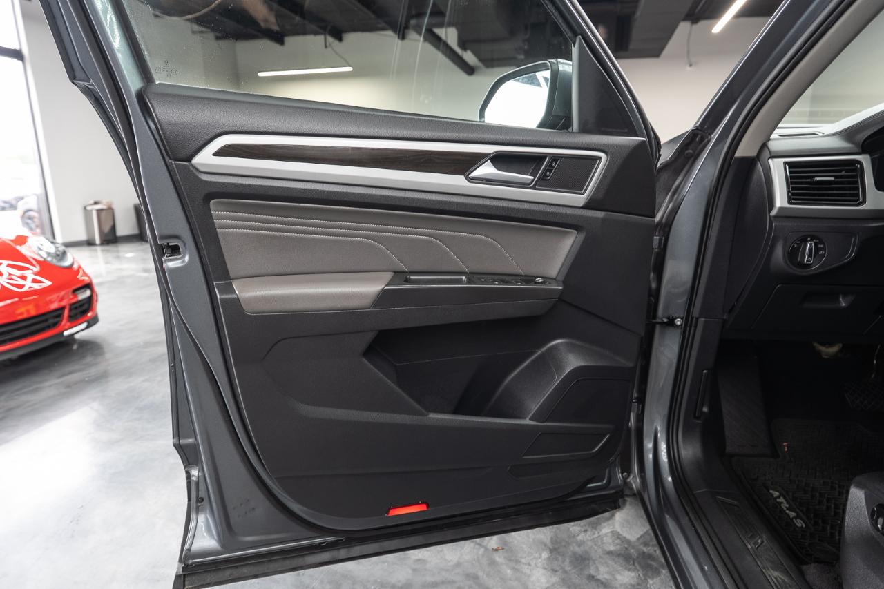 Volkswagen Atlas V6 SE w/Technology 4MOTION 2022