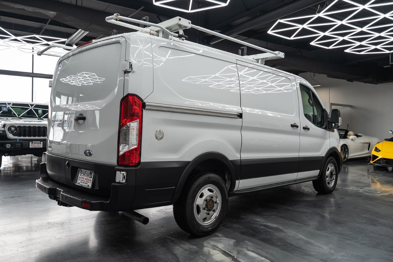 Ford Transit 250 Van Low Roof w/Sliding Pass. 148-in. WB 2021