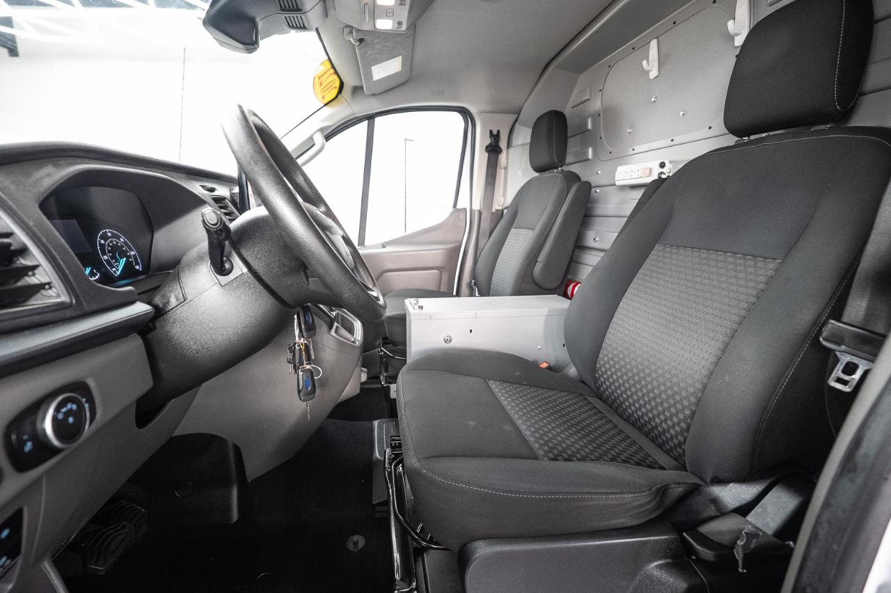 Ford Transit 250 Van Low Roof w/Sliding Pass. 148-in. WB 2021