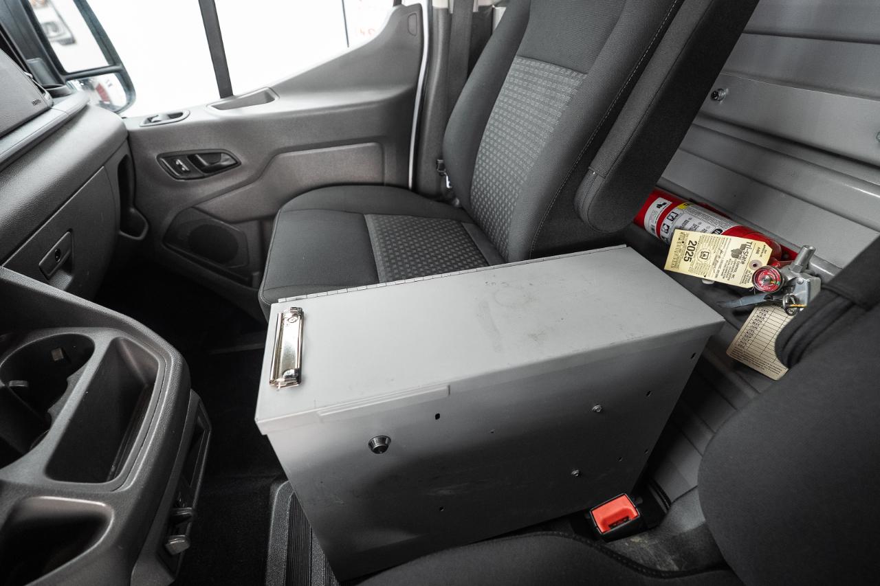 Ford Transit 250 Van Low Roof w/Sliding Pass. 148-in. WB 2021