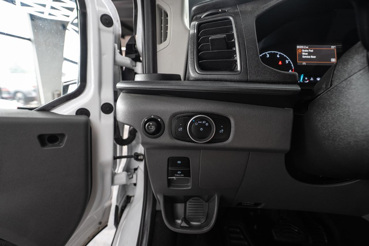 Ford Transit 250 Van Low Roof w/Sliding Pass. 148-in. WB 2021