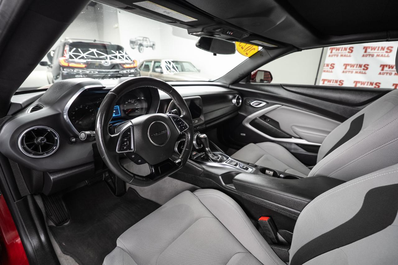 Chevrolet Camaro 1LT Convertible 8A 2023