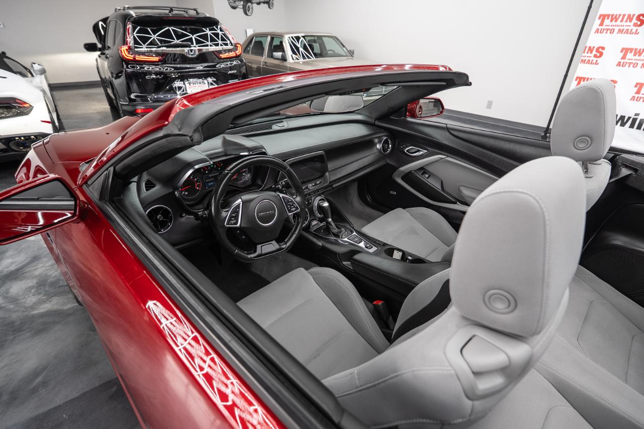 Chevrolet Camaro 1LT Convertible 8A 2023