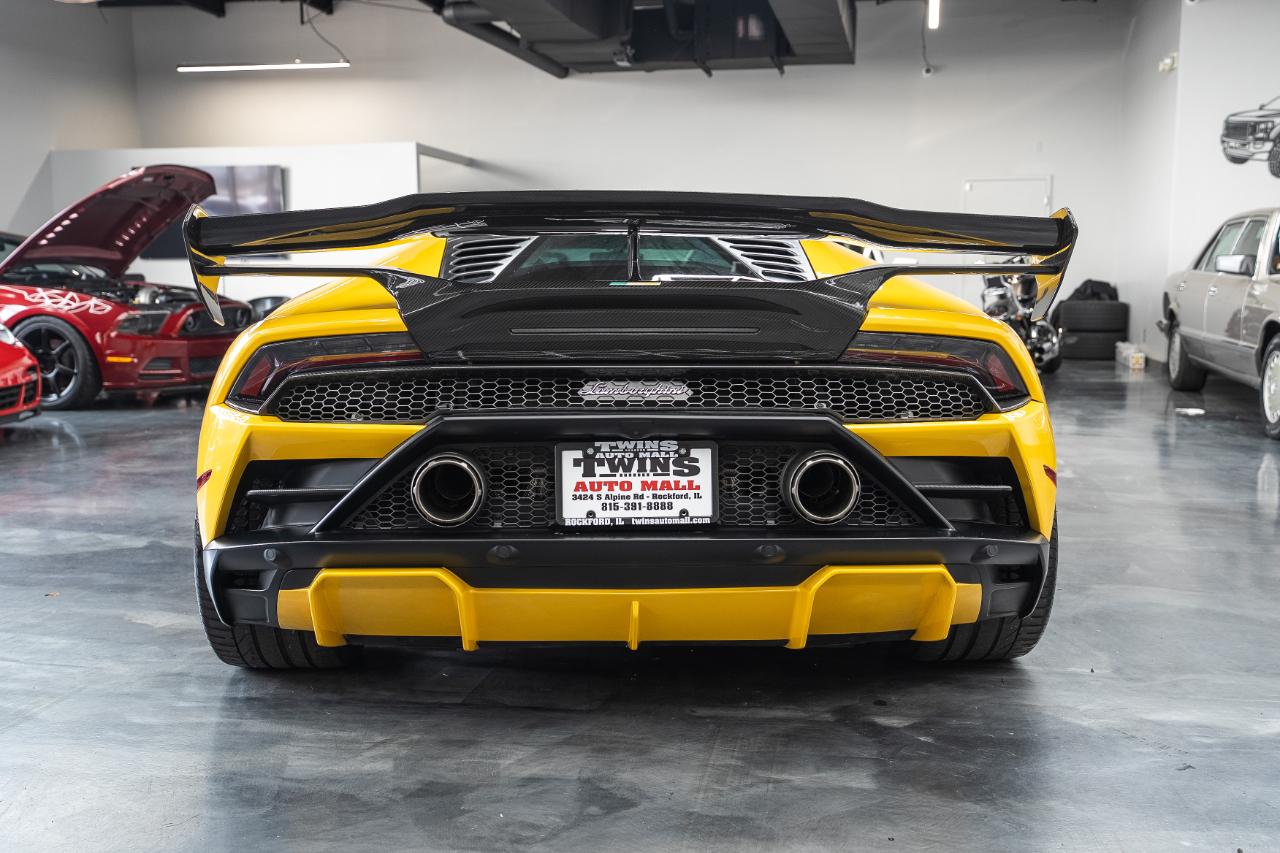 Lamborghini Huracan EVO Coupe 2022