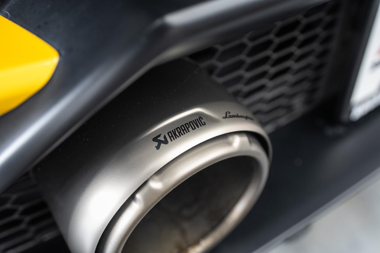 Lamborghini Huracan EVO Coupe 2022