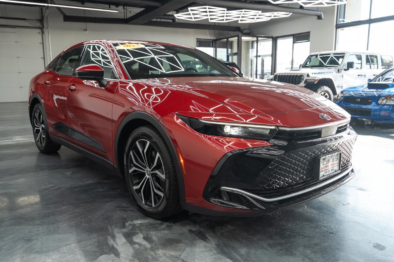 Toyota Crown XLE 2023
