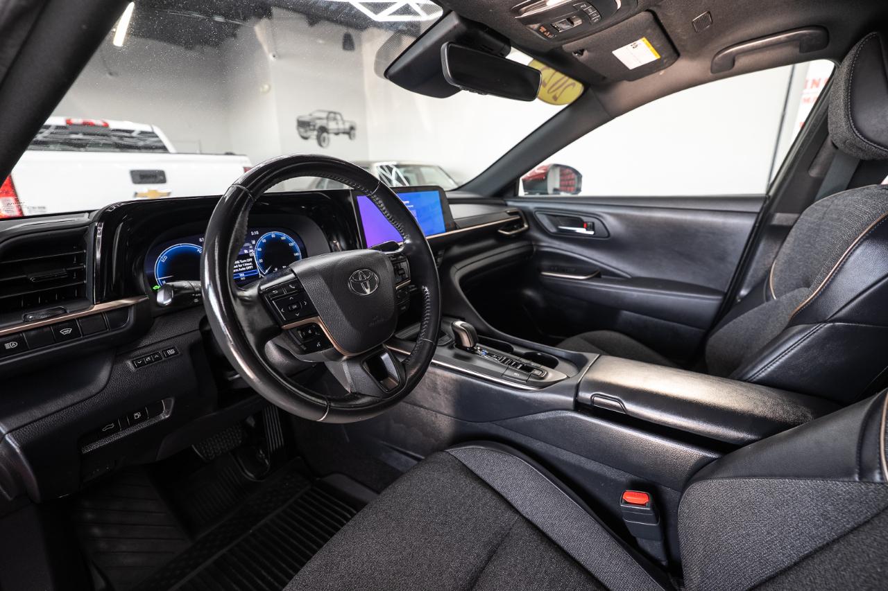 Toyota Crown XLE 2023