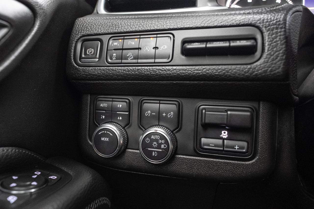 GMC Yukon XL Denali 4WD 2021