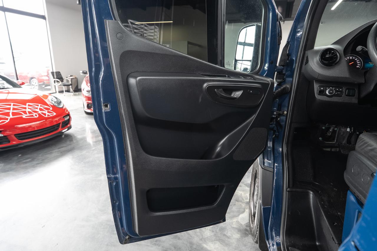 Mercedes-Benz Sprinter 2500 144-in. WB 2024