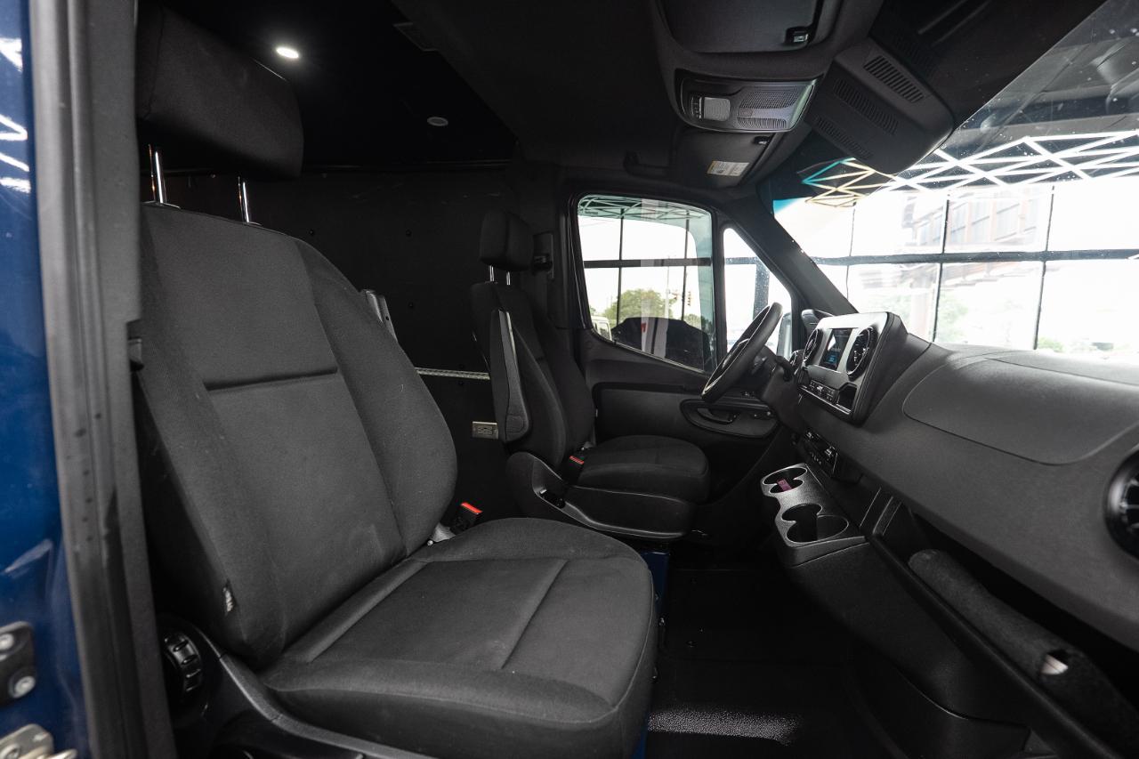 Mercedes-Benz Sprinter 2500 144-in. WB 2024