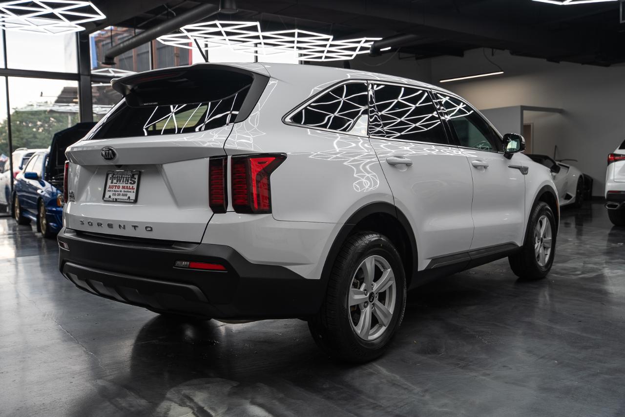 Kia Sorento LX AWD 2021