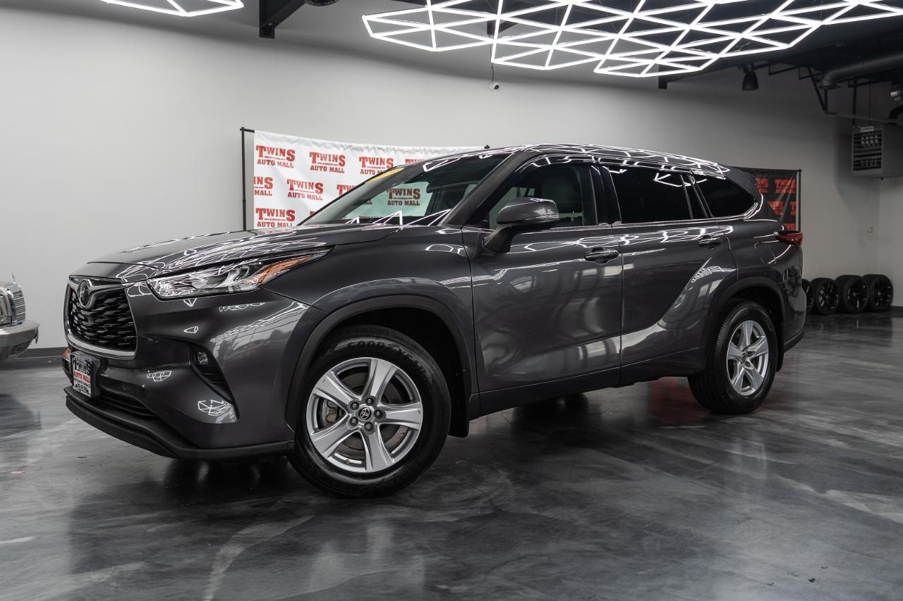 Toyota Highlander LE AWD V6 2020