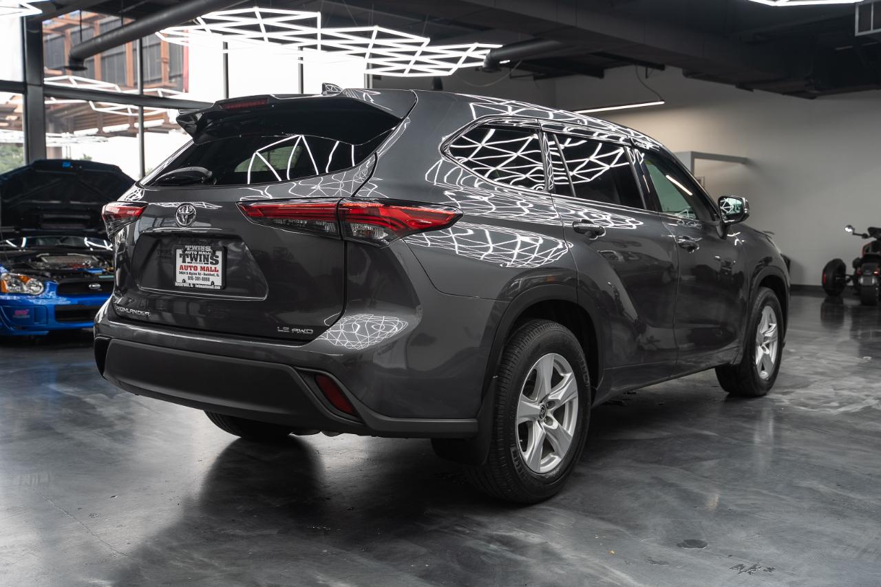 Toyota Highlander LE AWD V6 2020