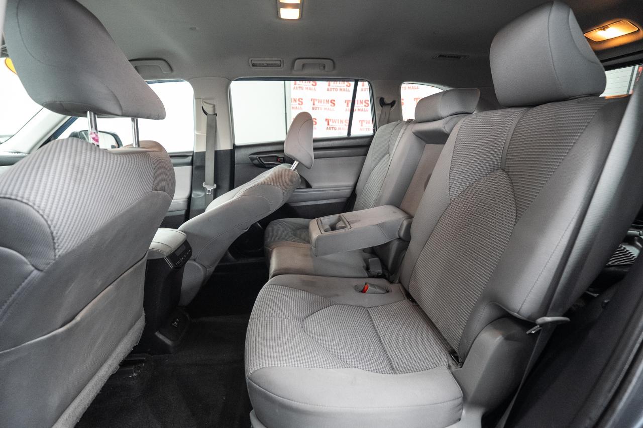 Toyota Highlander LE AWD V6 2020