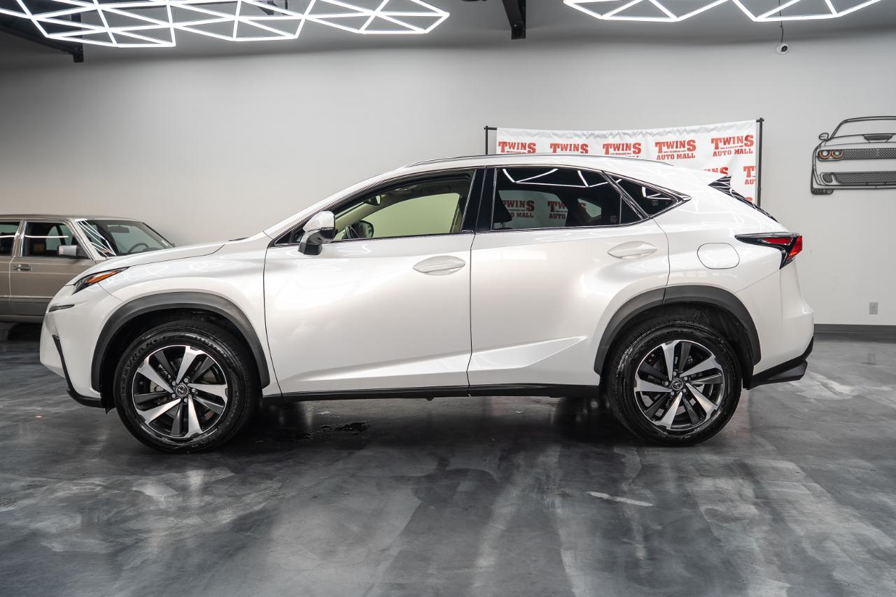 Lexus NX 300 Premium AWD 2021
