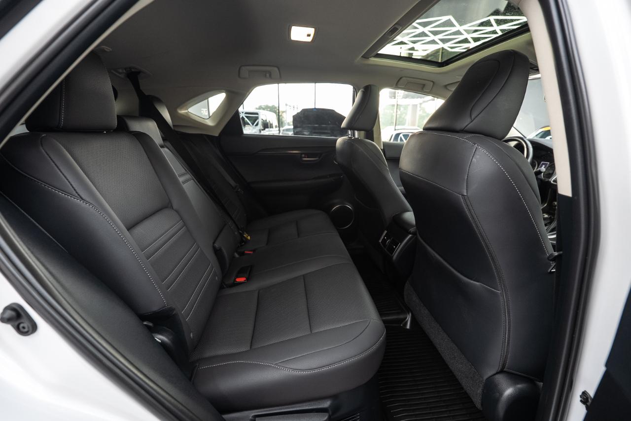 Lexus NX 300 Premium AWD 2021