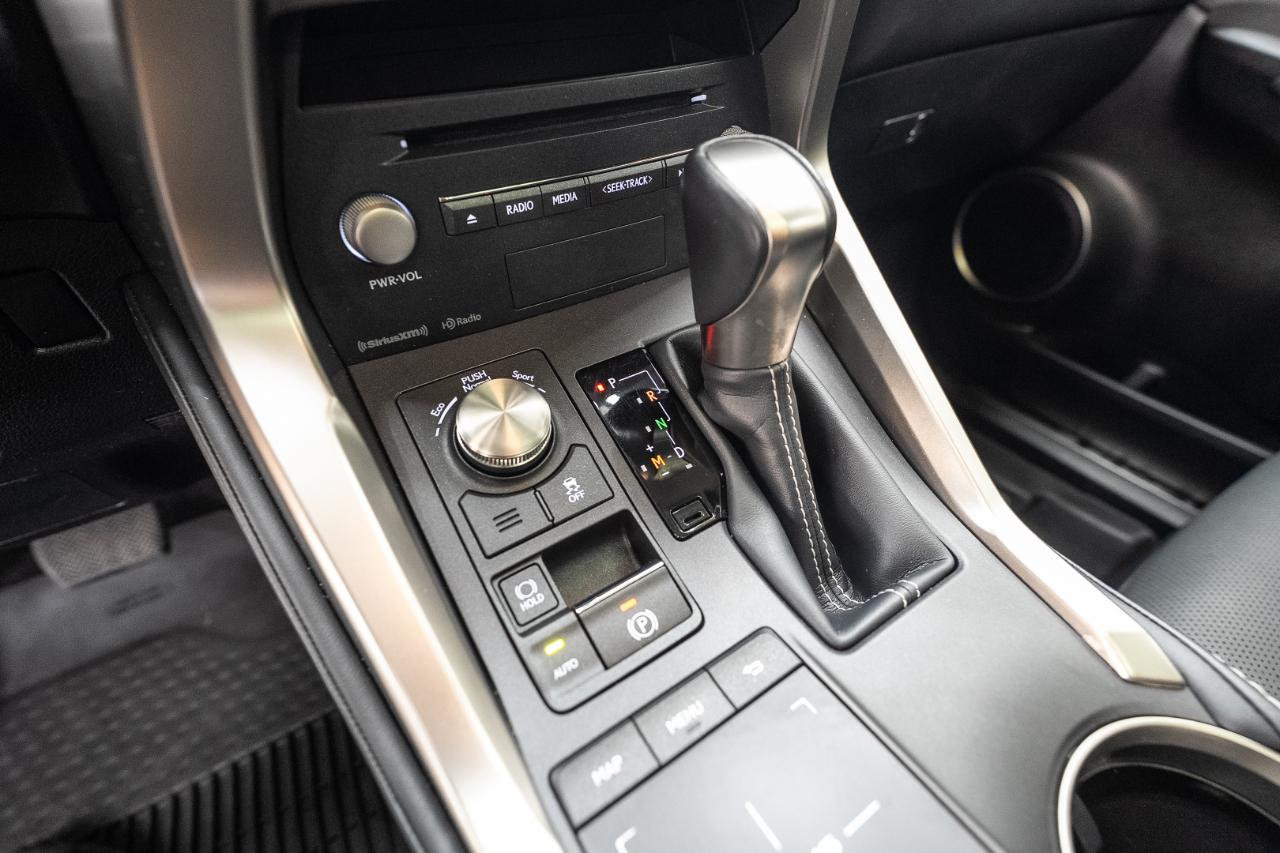 Lexus NX 300 Premium AWD 2021