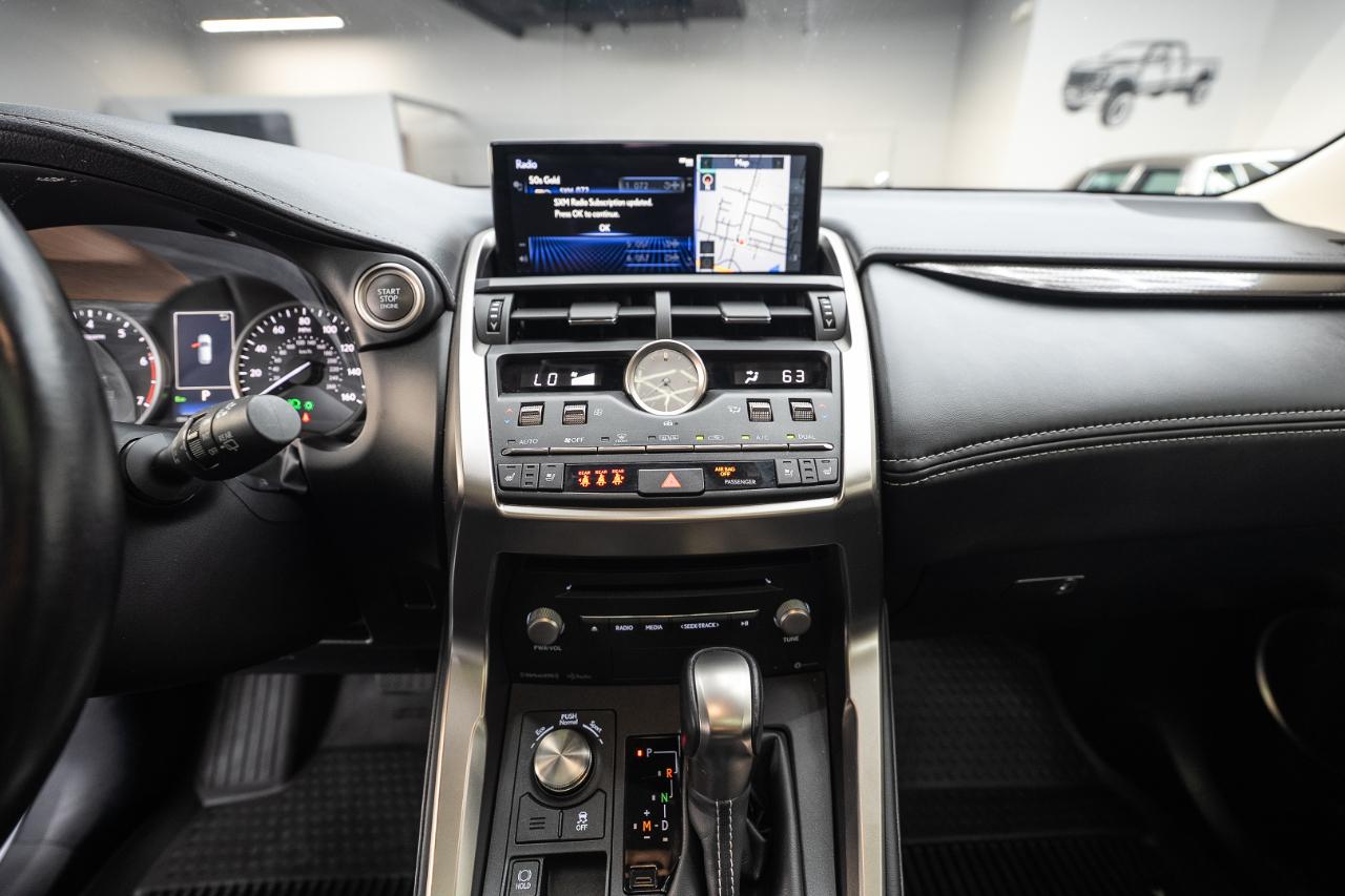 Lexus NX 300 Premium AWD 2021