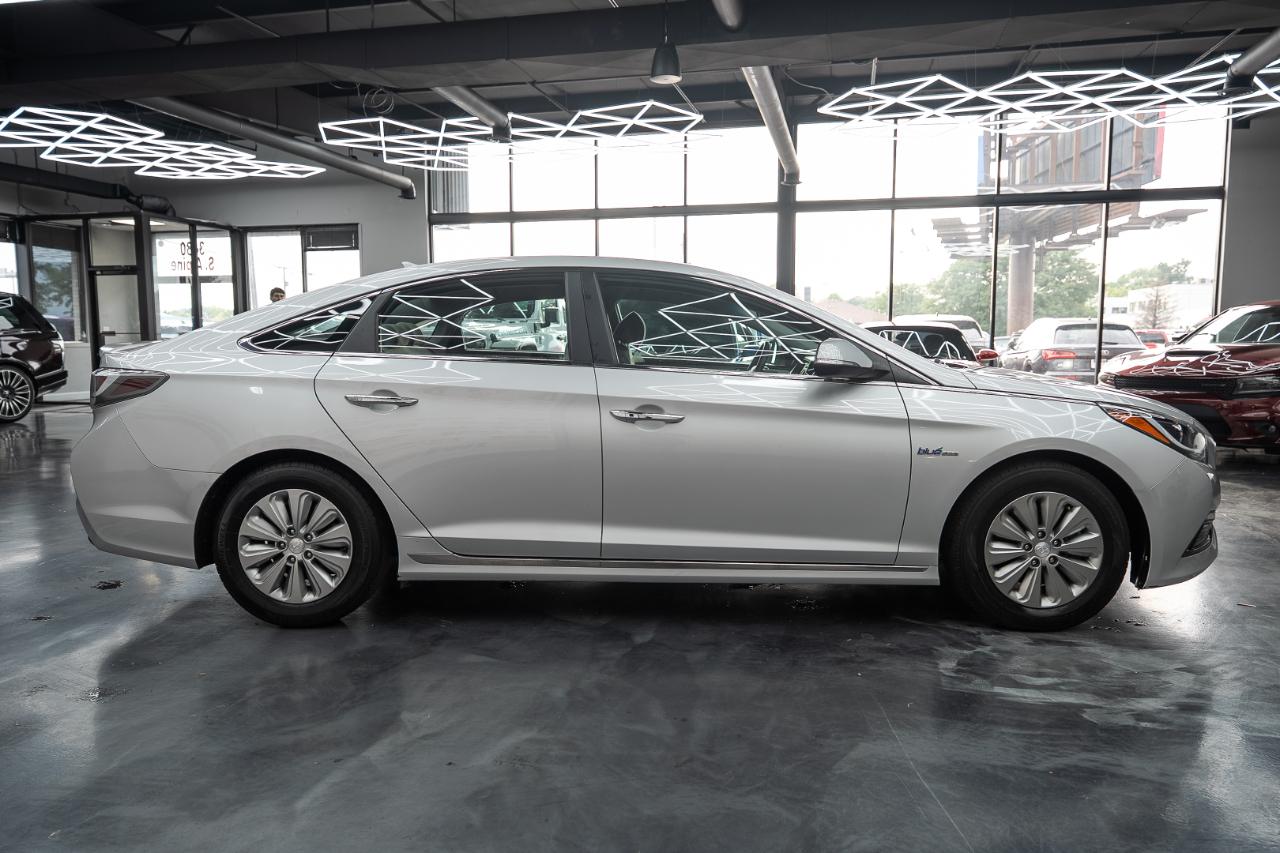 Hyundai Sonata Hybrid Base 2016