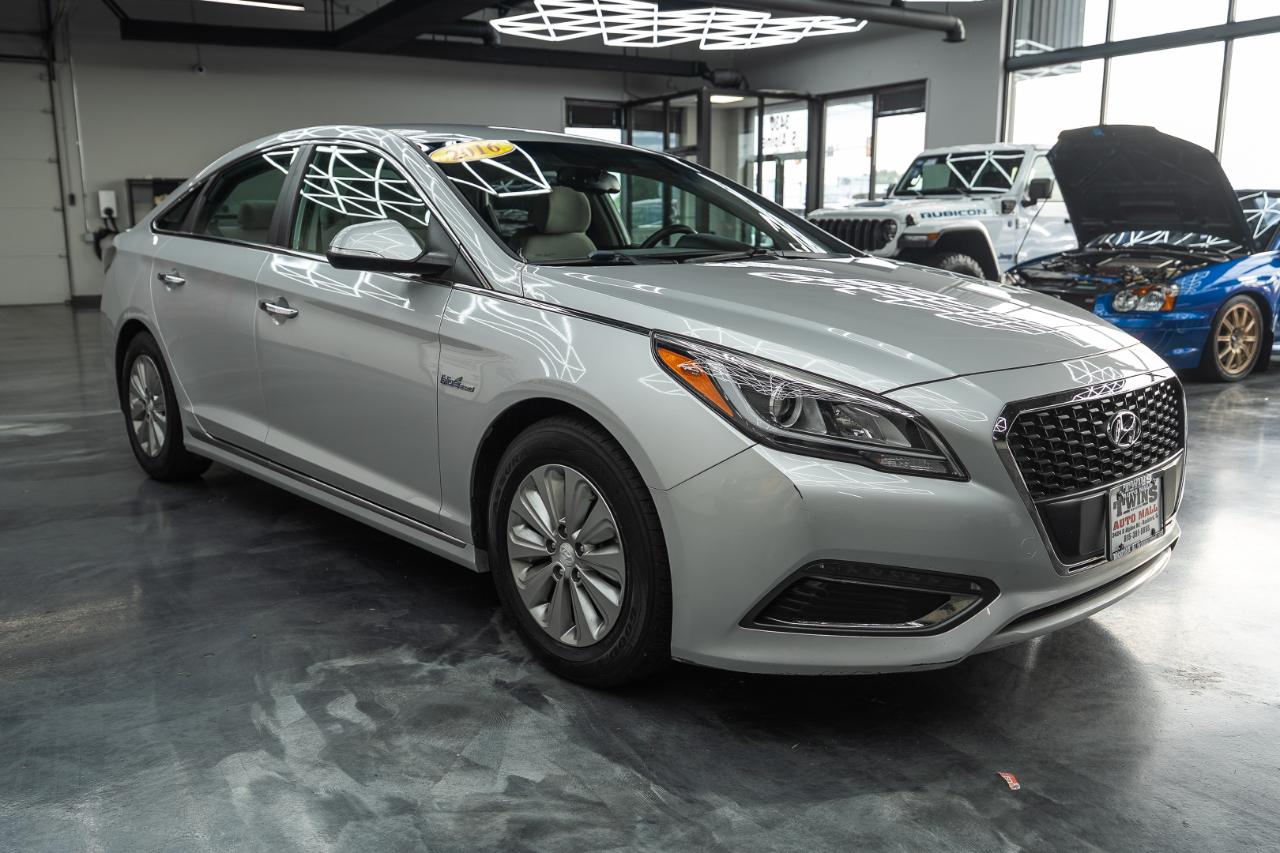 Hyundai Sonata Hybrid Base 2016