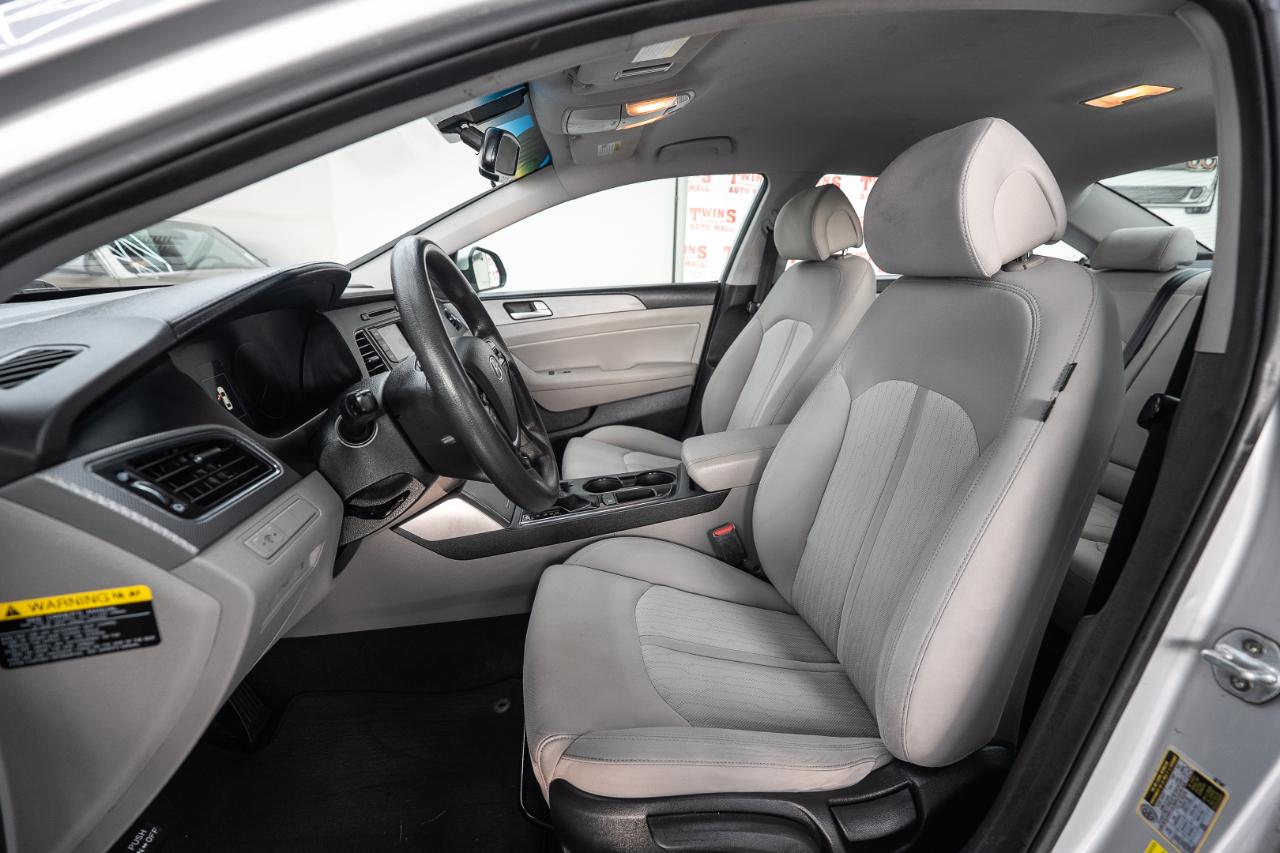 Hyundai Sonata Hybrid Base 2016