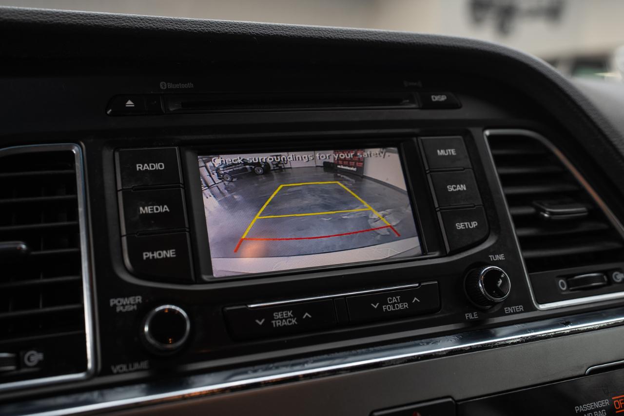 Hyundai Sonata Hybrid Base 2016
