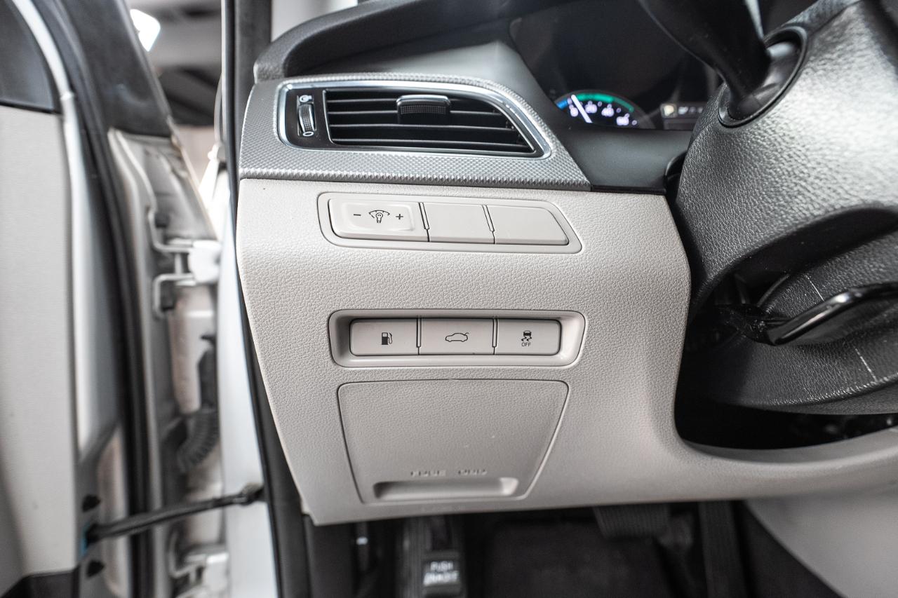 Hyundai Sonata Hybrid Base 2016