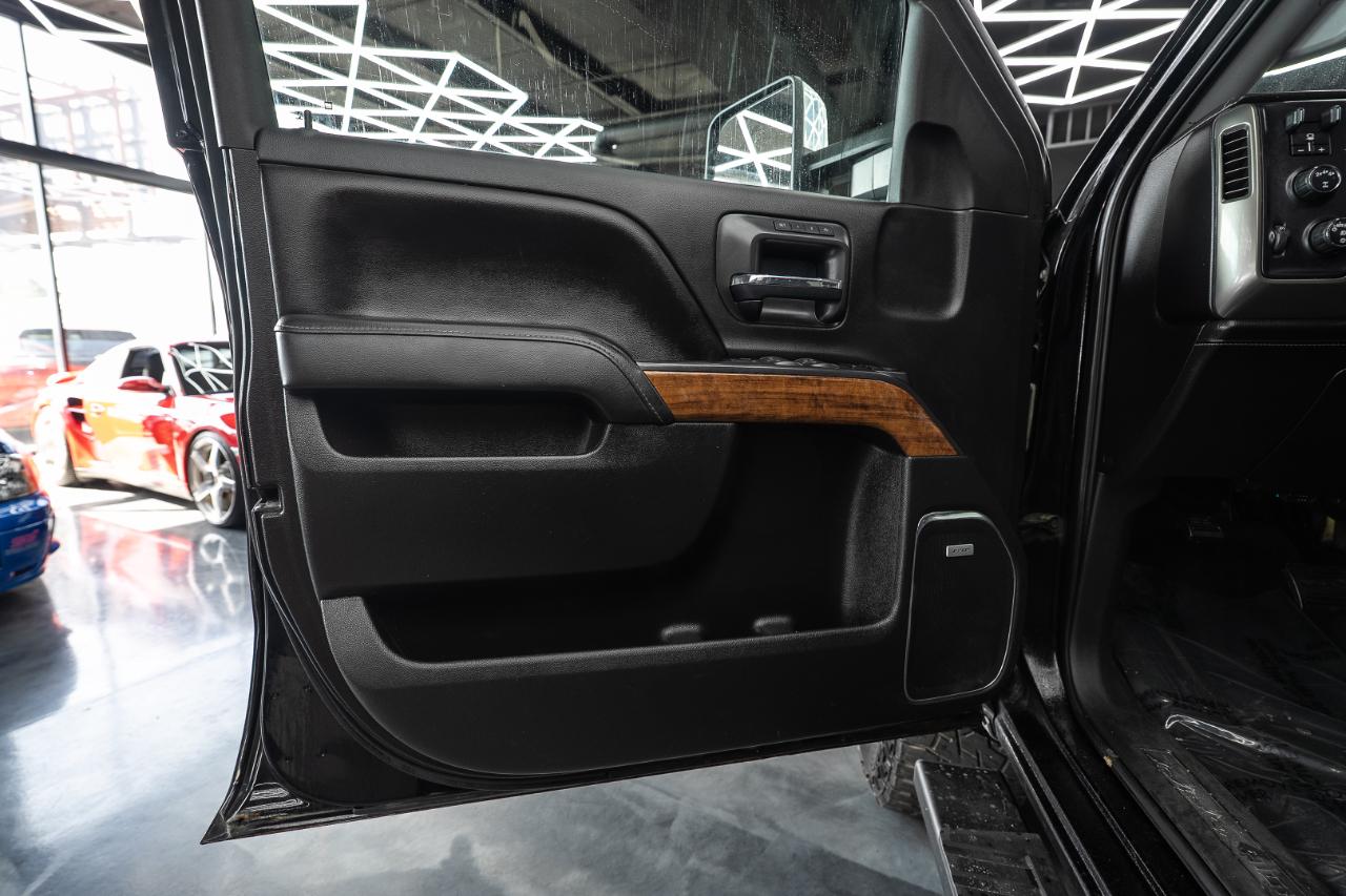 Chevrolet Silverado 2500HD 4WD Crew Cab 153.7" High Country 2017