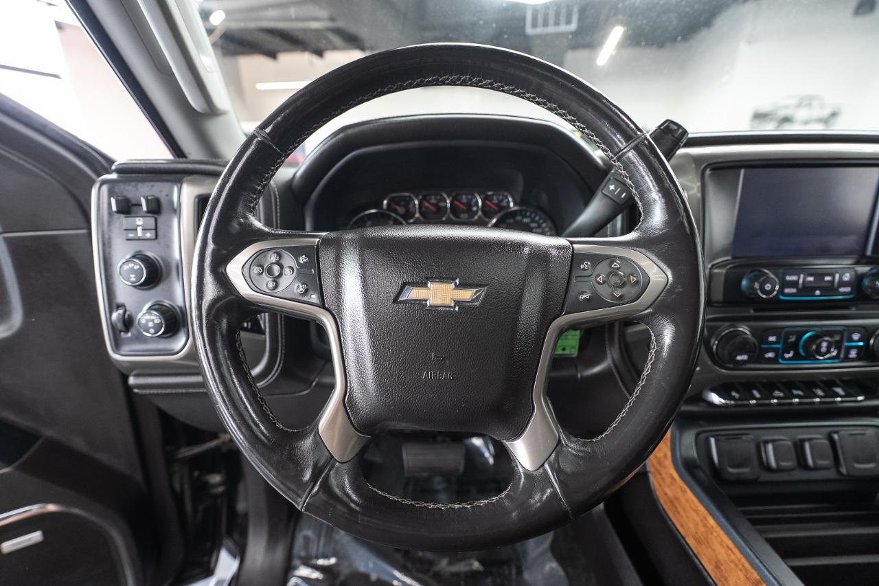 Chevrolet Silverado 2500HD 4WD Crew Cab 153.7" High Country 2017