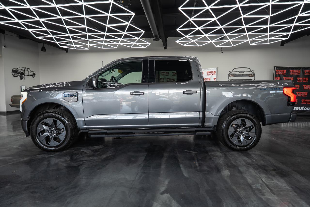 Ford F-150 Lightning Flash 4WD SuperCrew 5.5' Box 2024