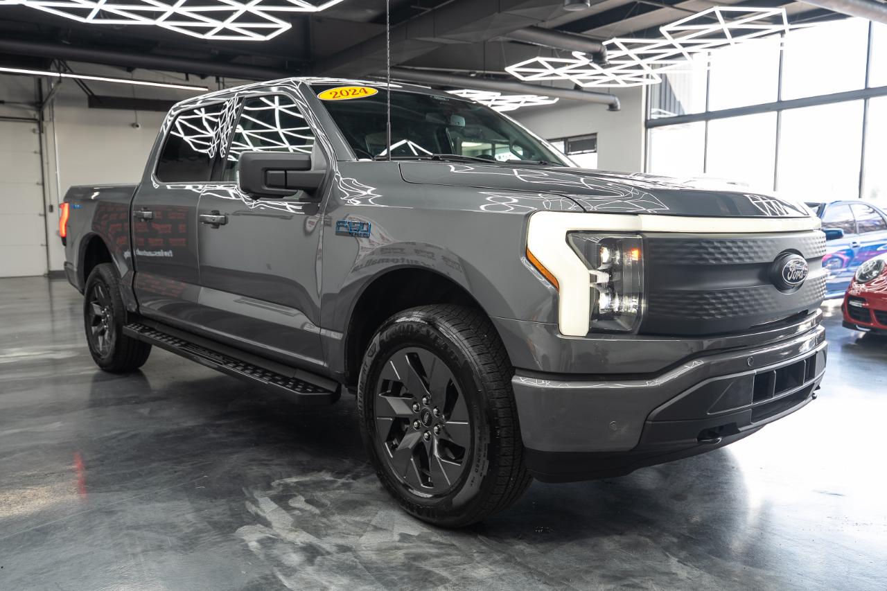 Ford F-150 Lightning Flash 4WD SuperCrew 5.5' Box 2024