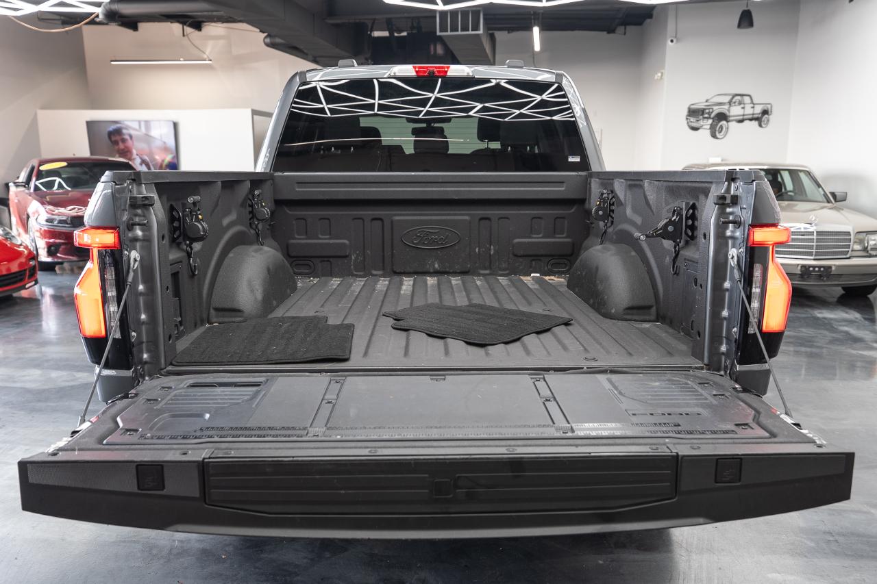 Ford F-150 Lightning Flash 4WD SuperCrew 5.5' Box 2024