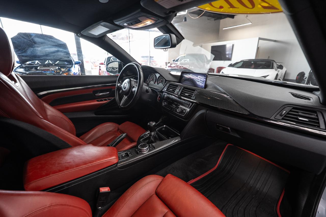 BMW M4 Convertible 2015
