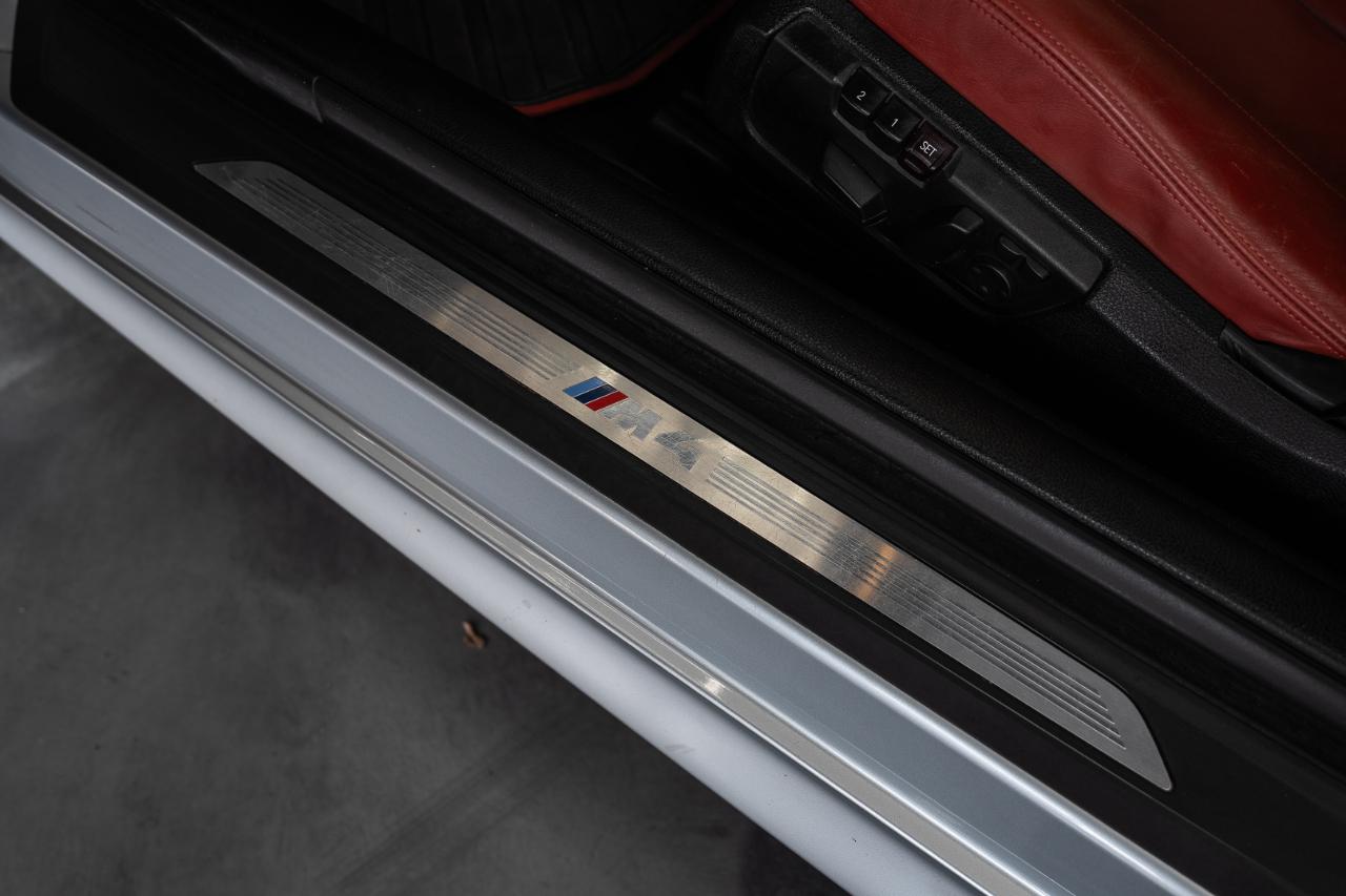 BMW M4 Convertible 2015