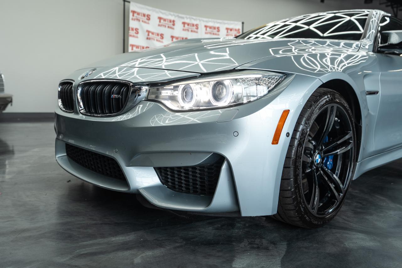 BMW M4 Convertible 2015