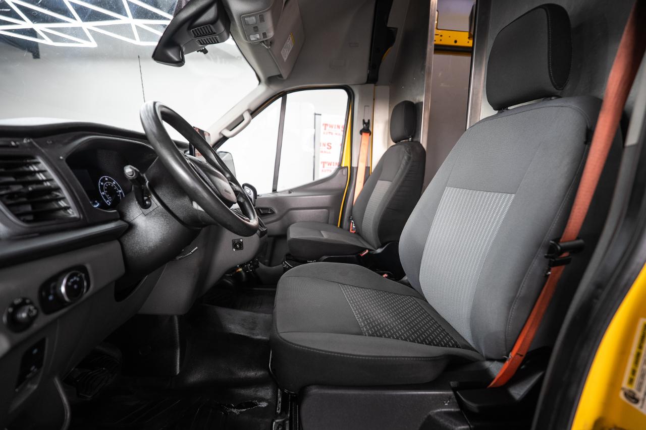 Ford Transit 250 Van High Roof w/Sliding Pass. 148-in. WB EL 2021