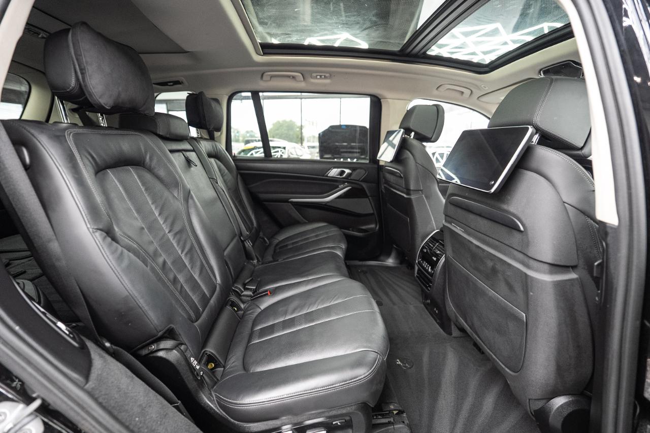 BMW X7 photo 14
