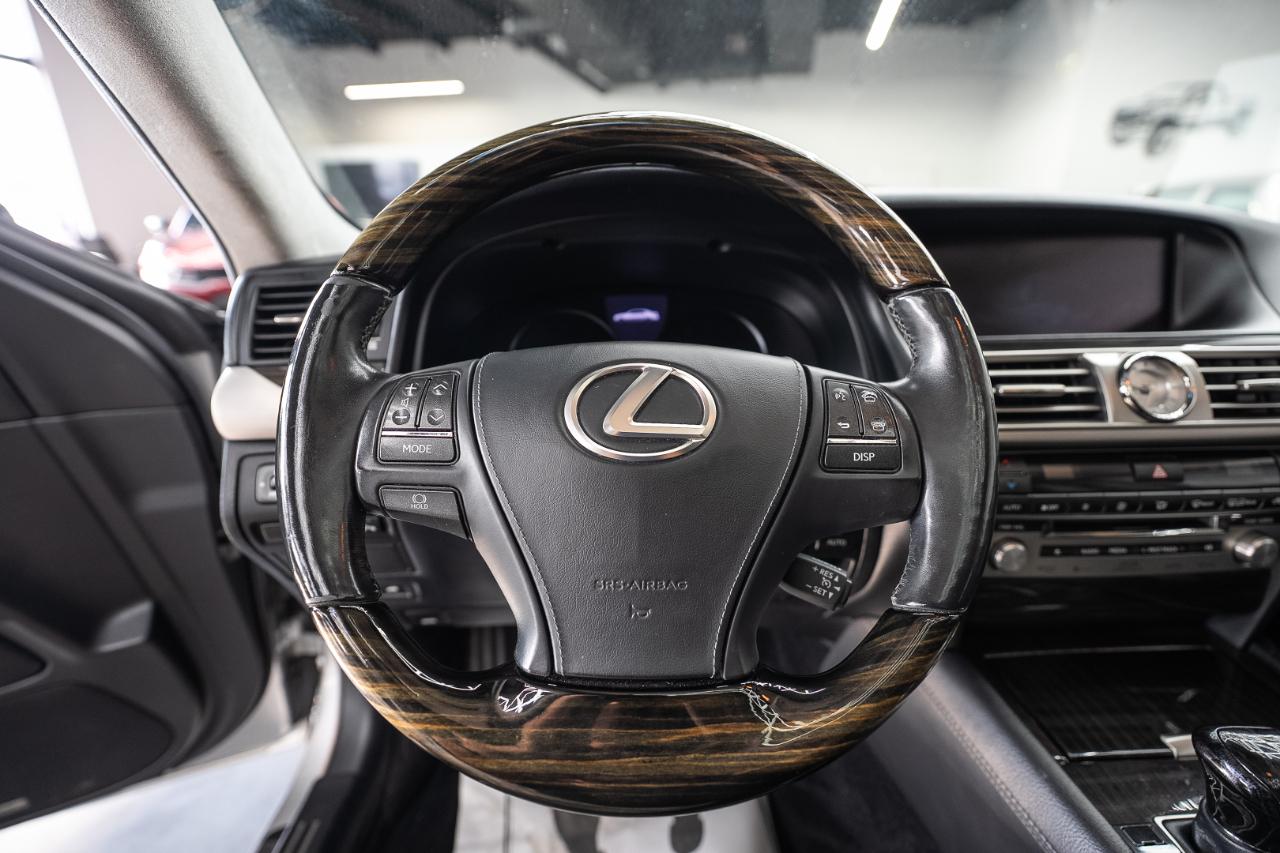 Lexus LS 460 Luxury Sedan 2014