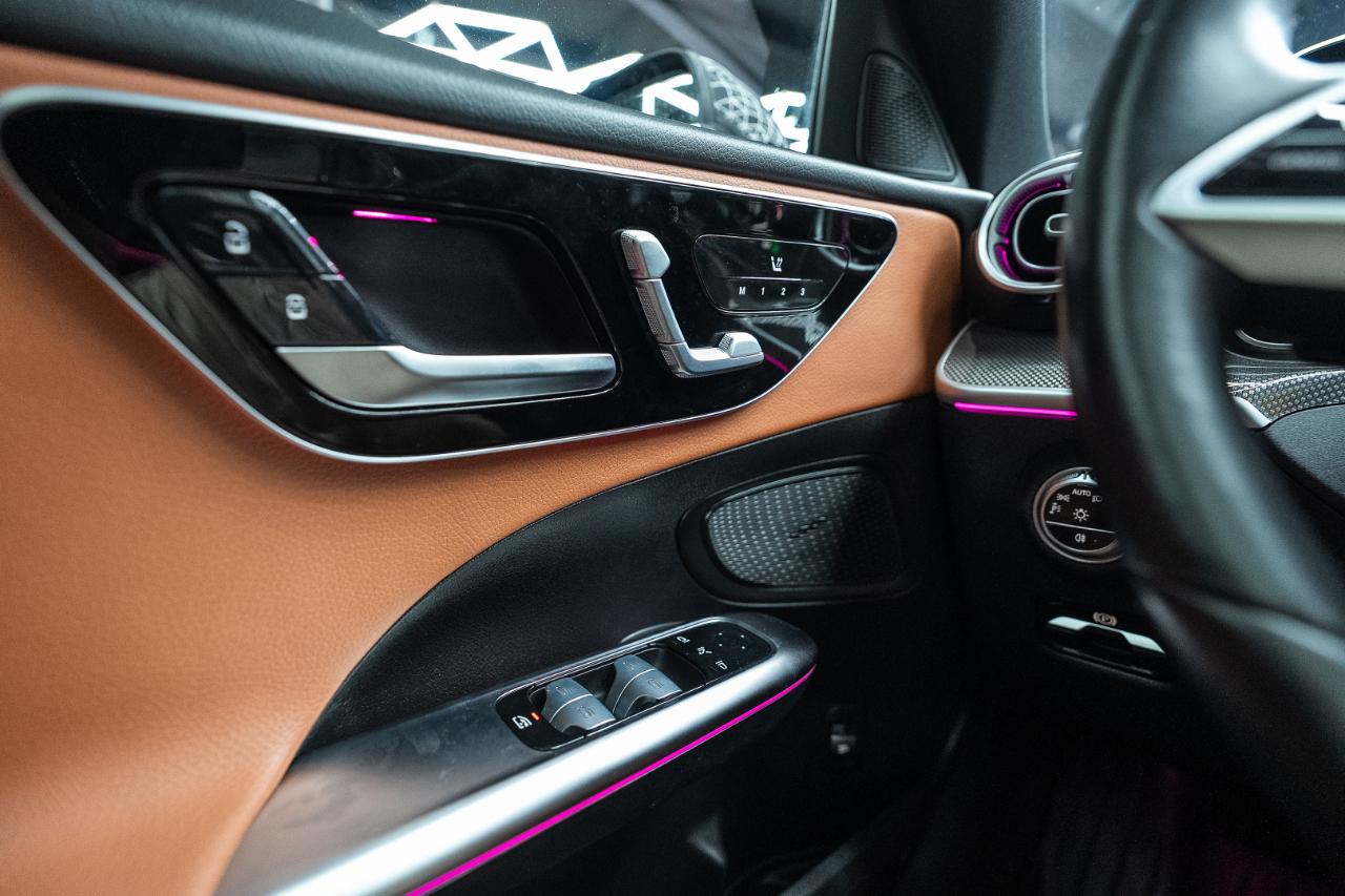 Mercedes-Benz C-Class C300 4MATIC Sedan 2023