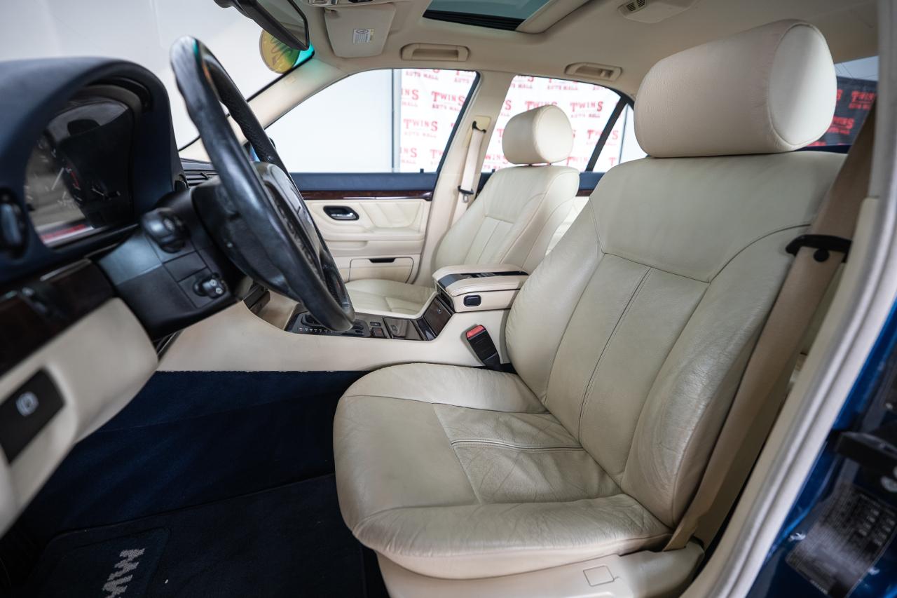 BMW 7-Series 740i 2001