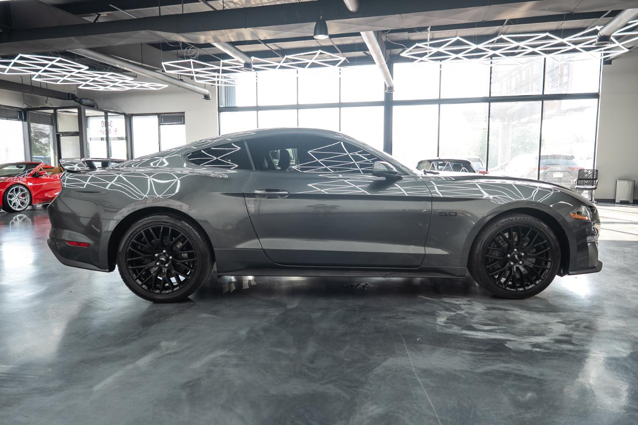 Ford Mustang GT Premium Coupe 2019