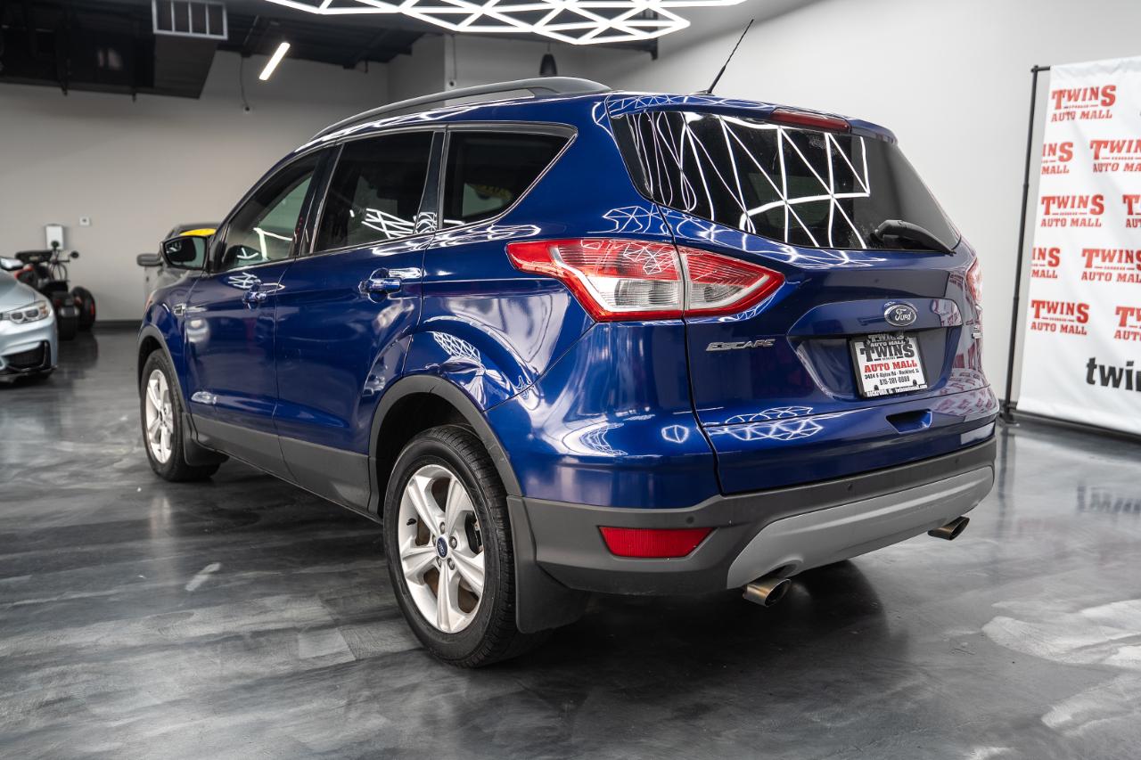 Ford Escape photo 4