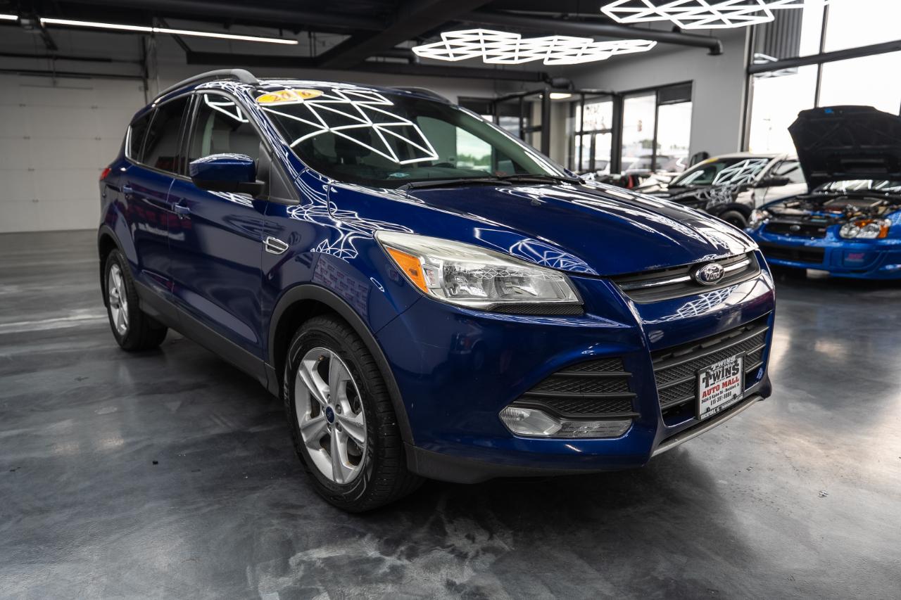 Ford Escape photo 8