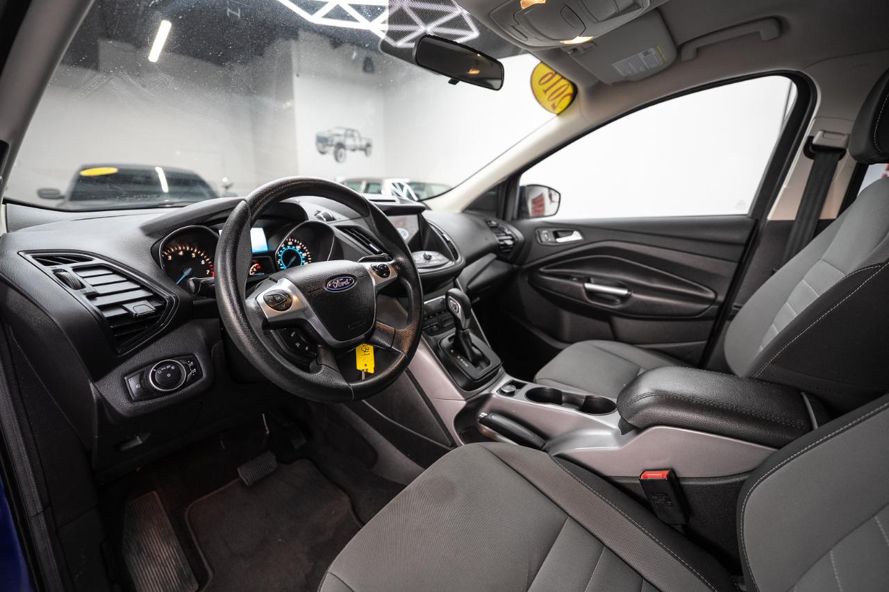 Ford Escape photo 11