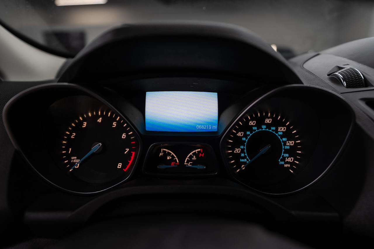 Ford Escape photo 17